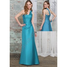 Голубое атласное платье